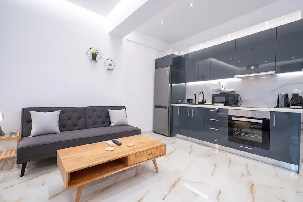 Cozy Apartment for 3 Persons in Athens