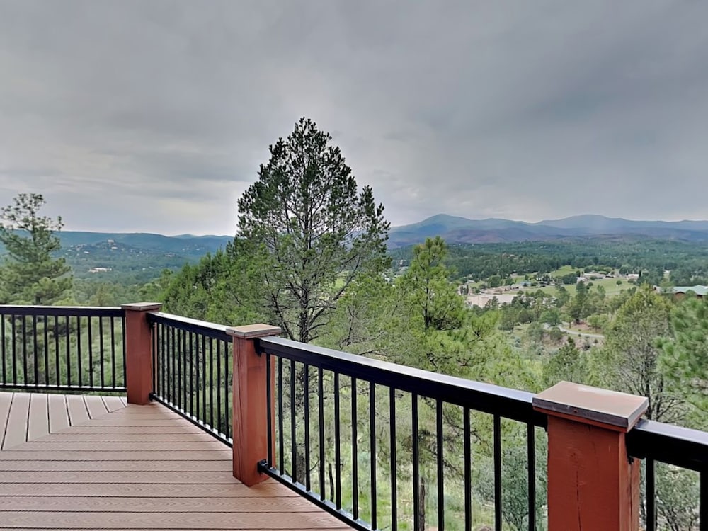 Eagle's Nest by Ruidoso Vacation Rentals