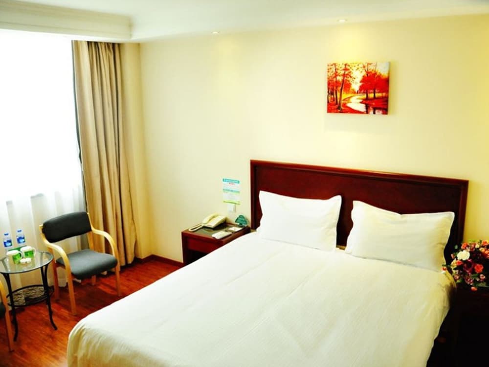 GreenTree Inn Chuzhou Dingyuan County People's Square General Hospital Business Hotel