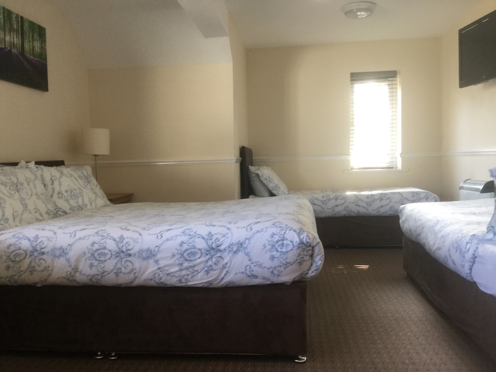T & J Motel
