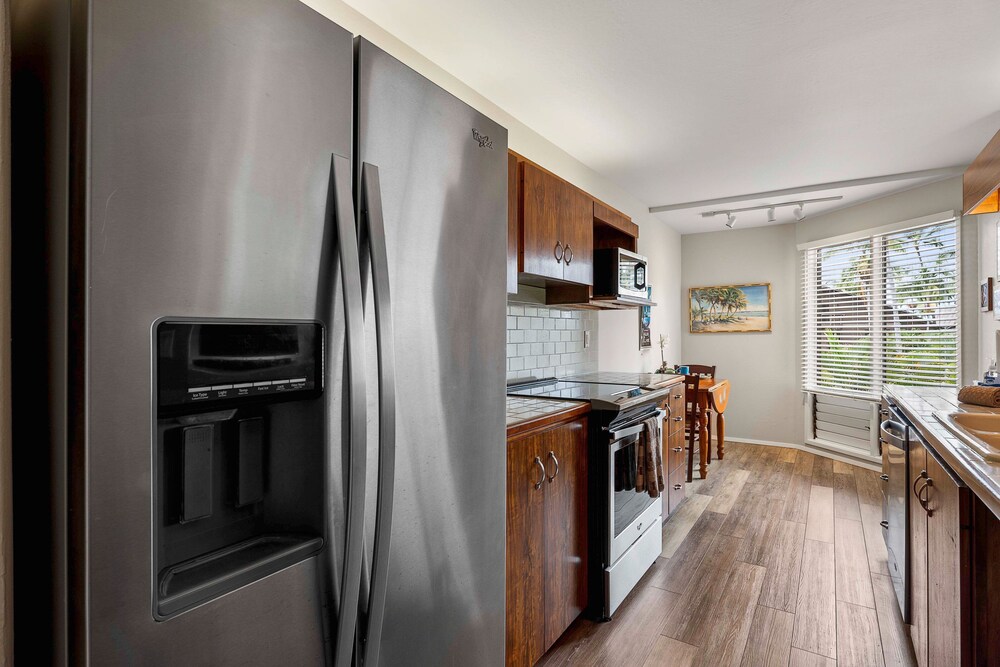 Fairway & Ocean Views - Updated Top Floor - AC- Vrkcv