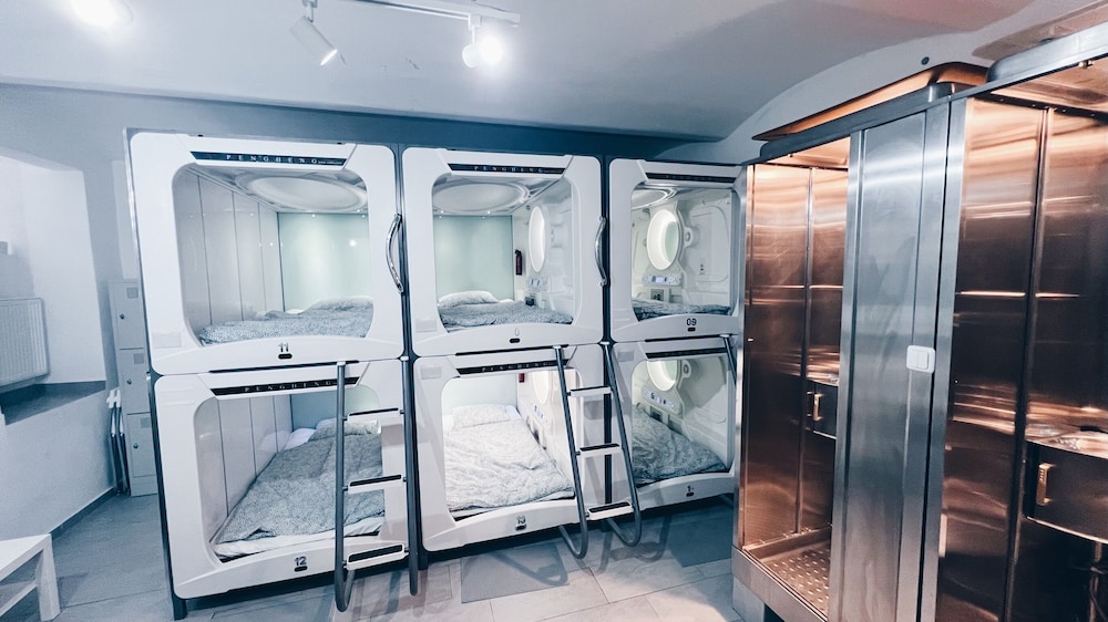 Space One Vienna - Sleeps 7 - Affordable & Central