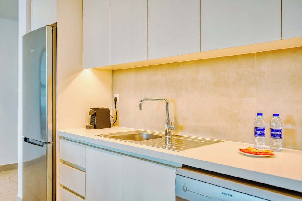 PVH - Serene Central 2BR - Creek Horizon
