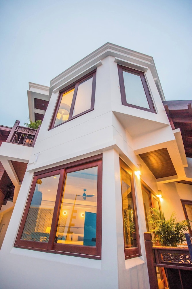 Luxury Seaview 6 Bedrooms With Infinity Pool Villa, Private Gym, Superfast Wifi