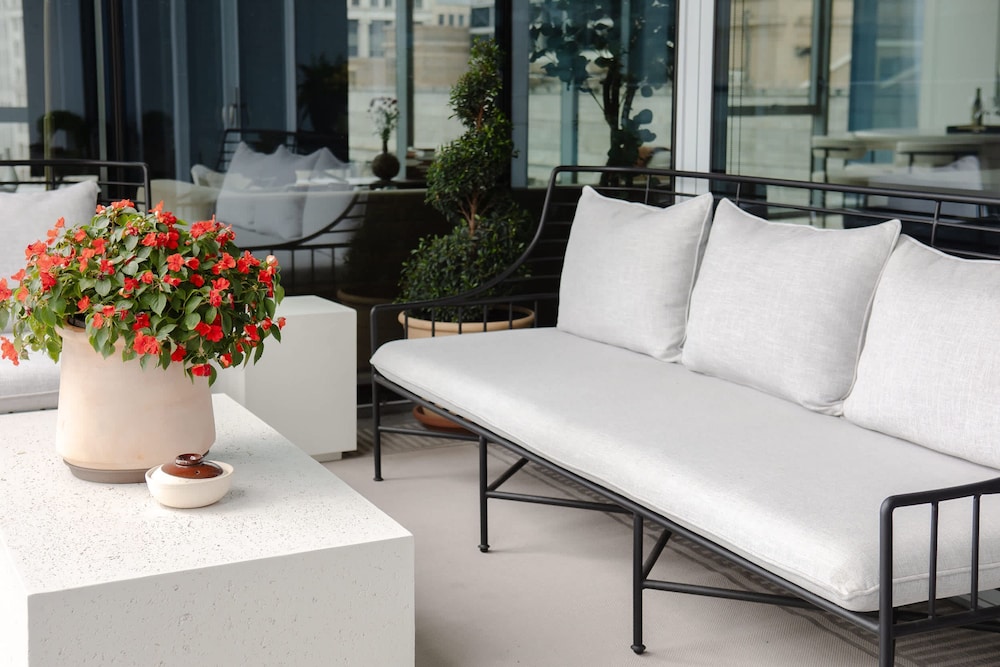 The Lyra Luxury Group Getaway - Two Penthouses
