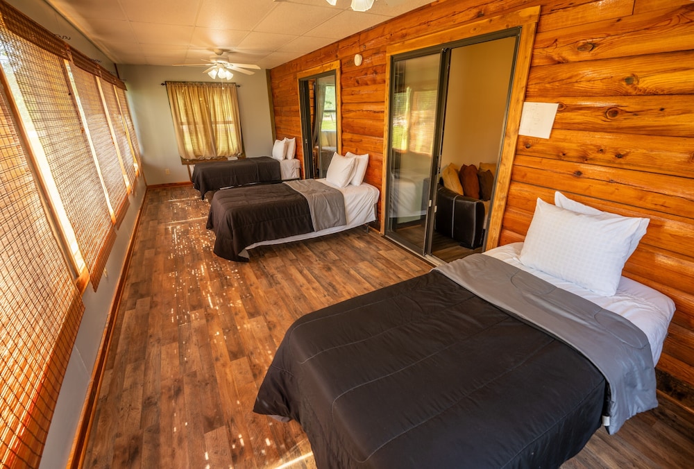 Fishtale Lodge