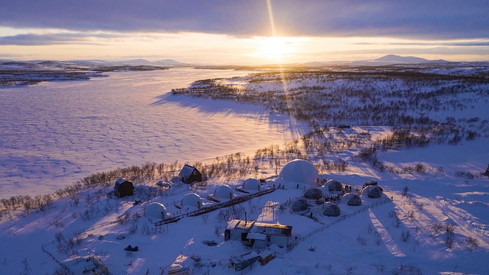 Aurora Village Murmansk