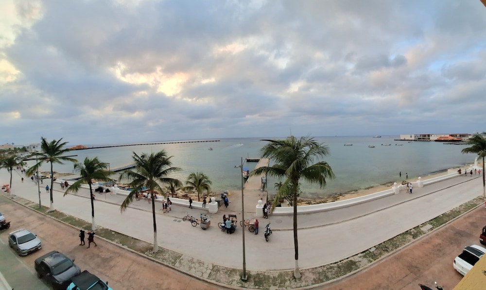 Ocean view 2BR Condo downtown Cozumel