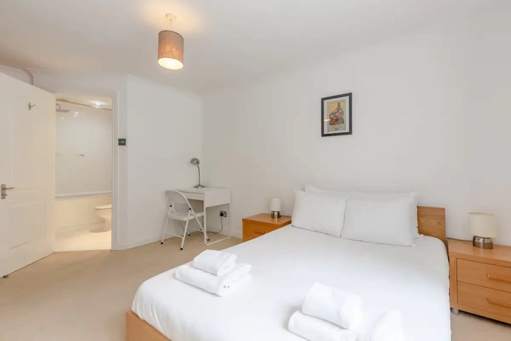 Stunning 2 Bedroom Apartment in the Heart of Westminster