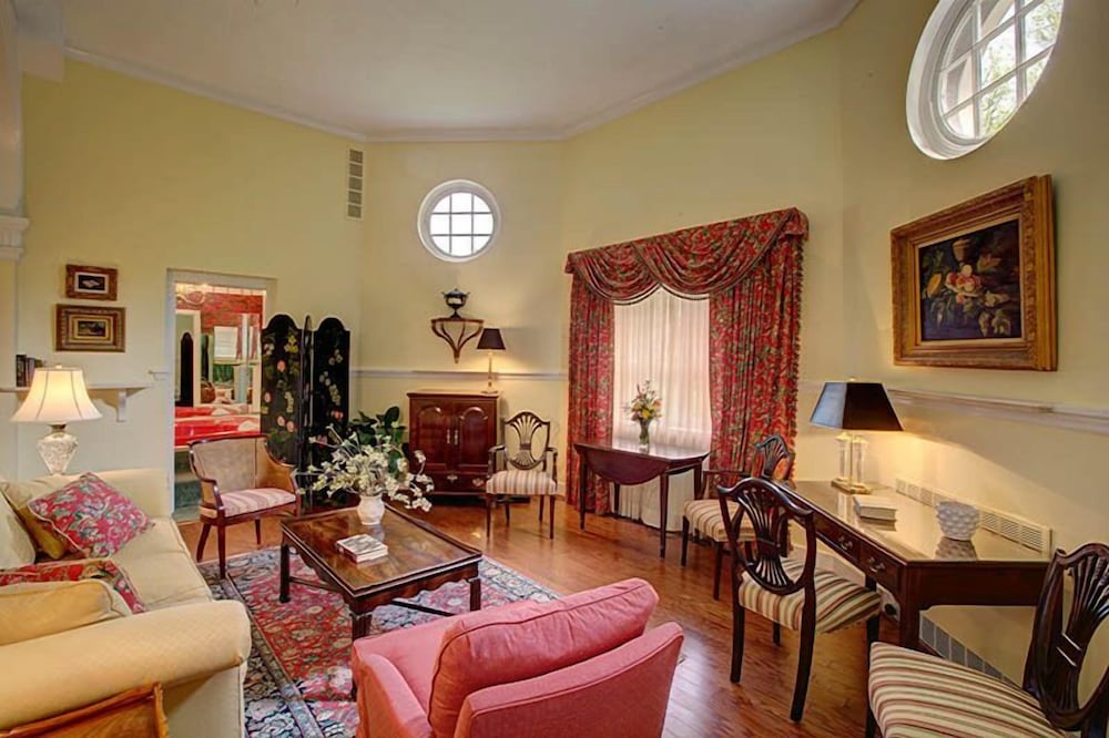 Geneva On The Lake