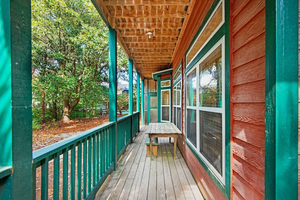 Playhouse II view 4
