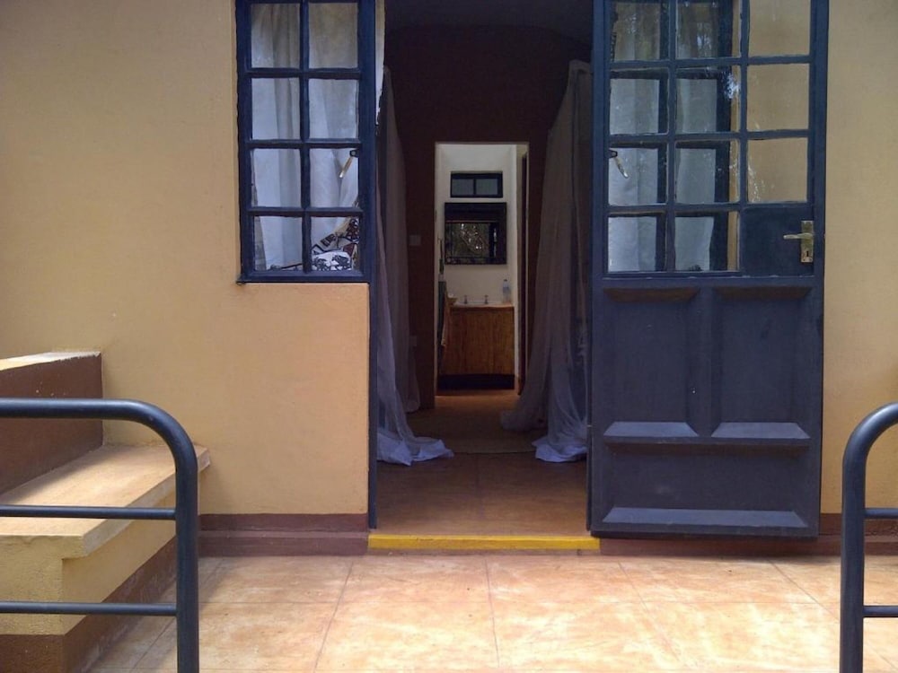 Octagon Lodge