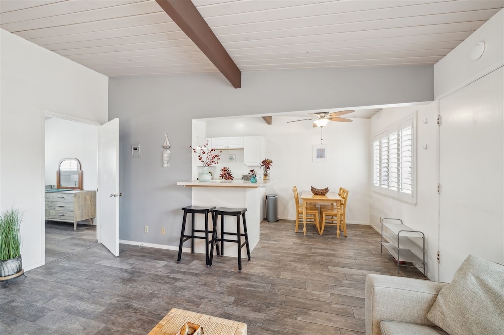 Beautiful 1 Bed Beach Condo #224 1 Bedroom Condo by Sunset Shores Condominiums