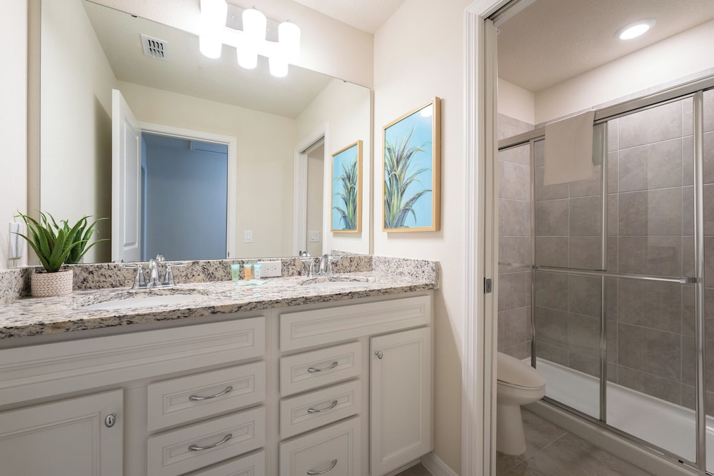 New Jungle Adventure 9BR Villa by Disney