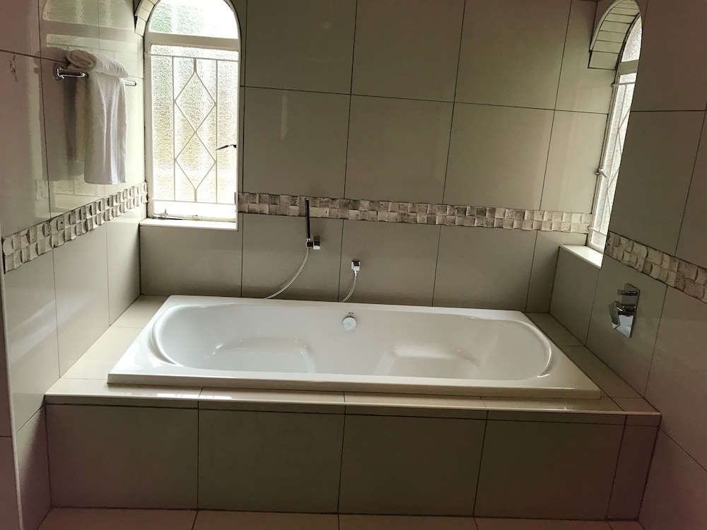 EMMY Guesthouse