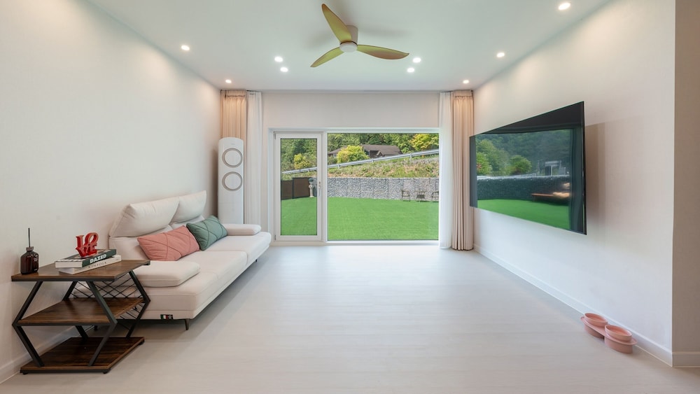 Hongcheon Lucky Dog Pension