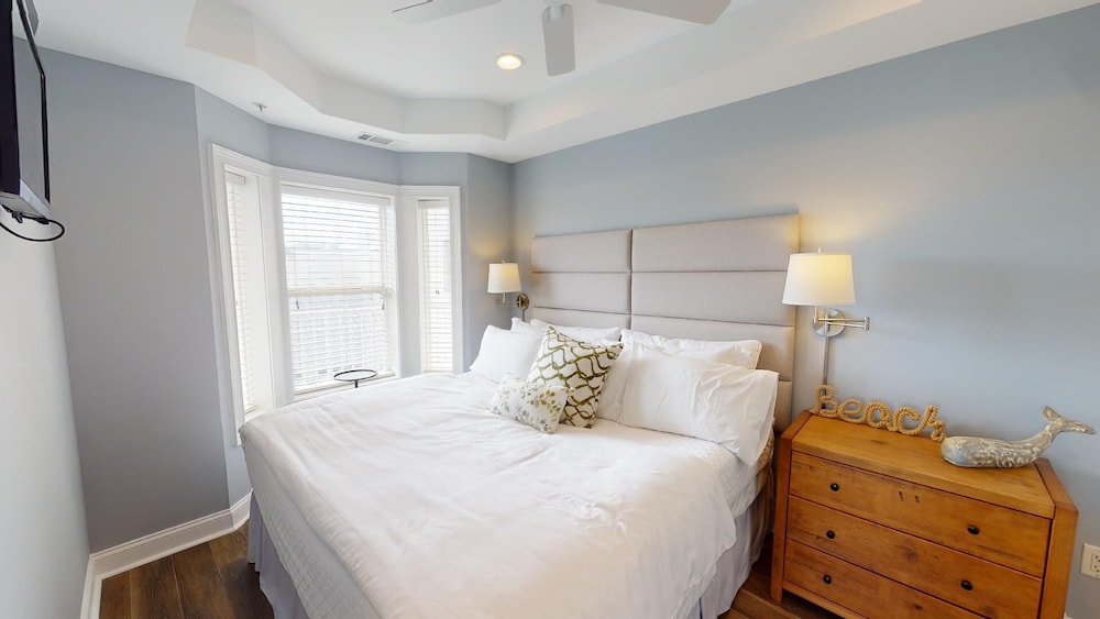 Beach House 2 by Tybee Vacation Rentals