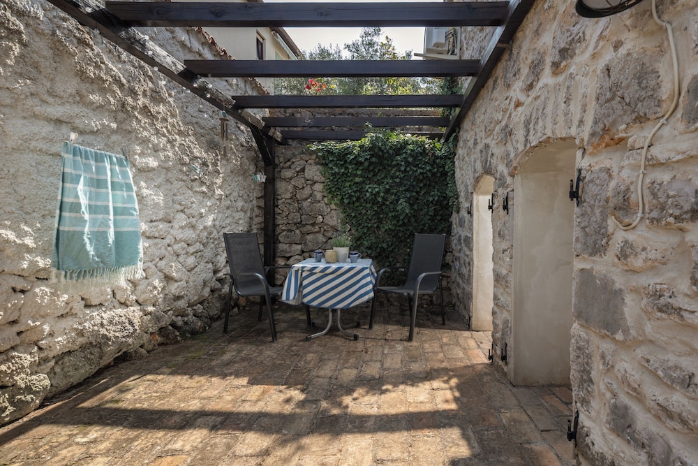 La Rocca Duo - Hidden In Istria