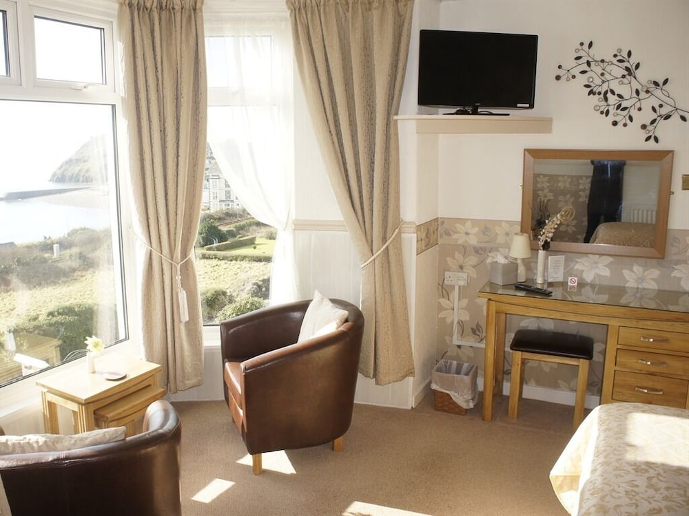 Plas Isa Hotel