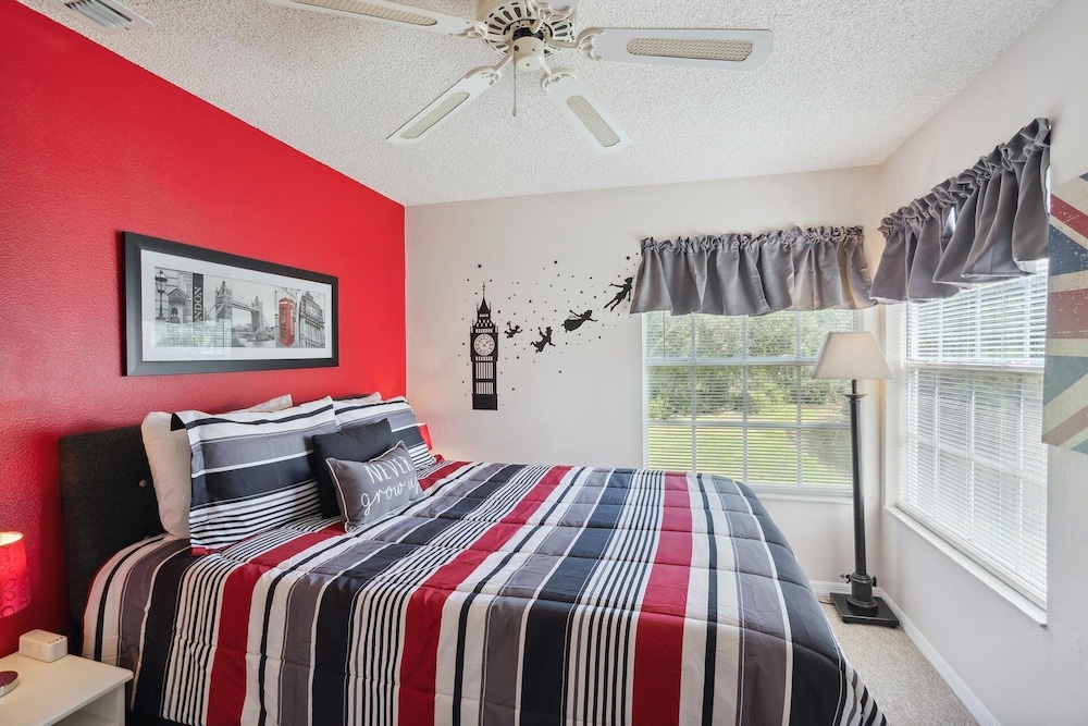 Sweetwater Club 3 Bedroom Condo 7 miles to Disney 3 Condo
