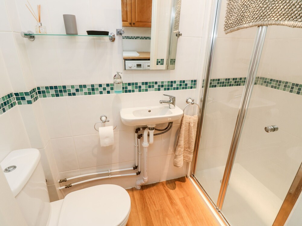 6 Heytesbury Road