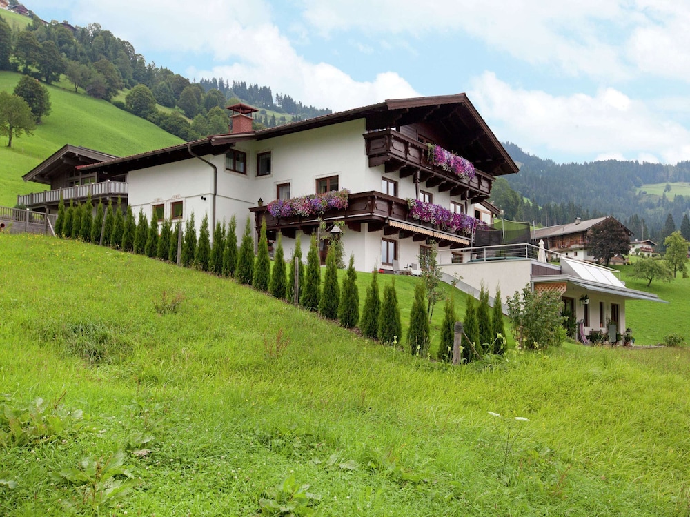 Apartment Brixen Near Ski Lift