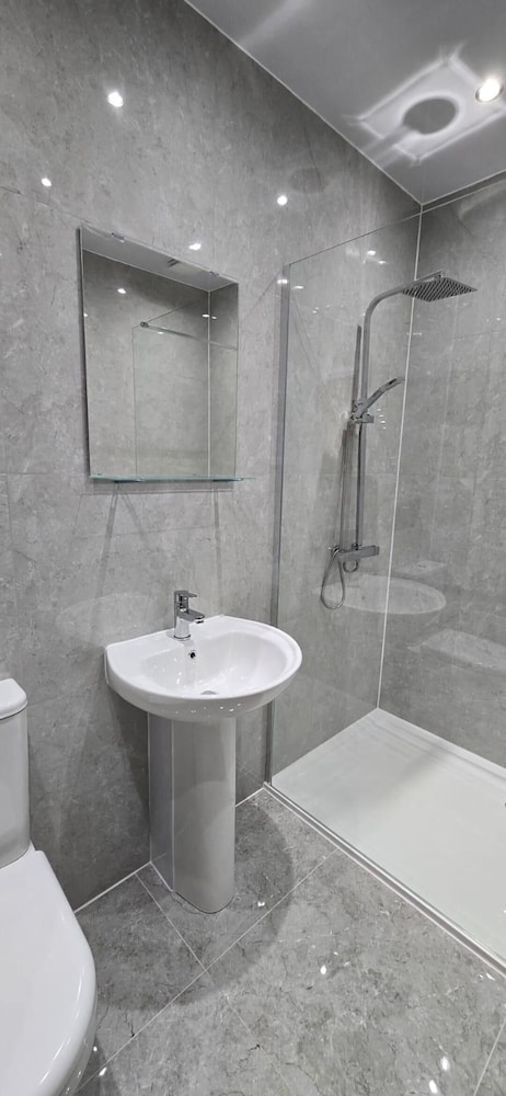 City Escape in Newcastle - 2 Bedroom Apartment