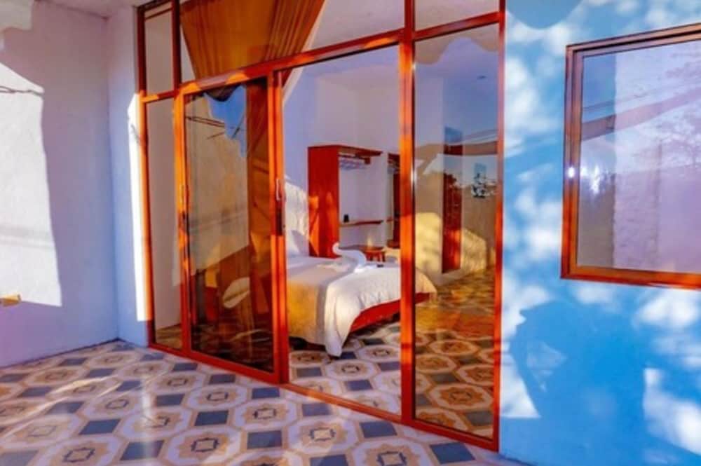 Royal Galapagos Inn