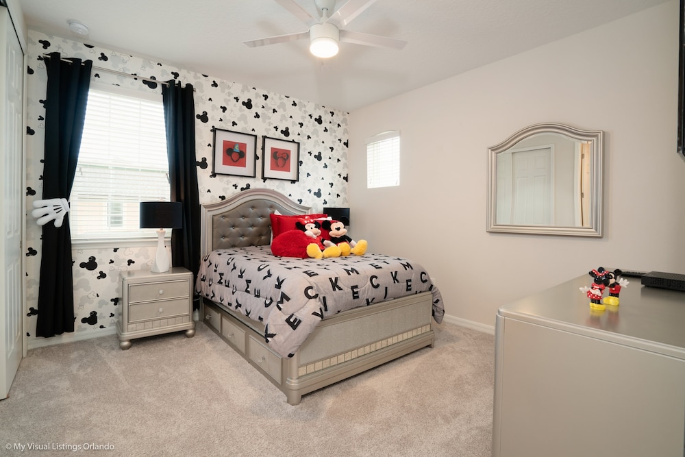 5 BD 4.5 BH With Game Room and Spa view 5