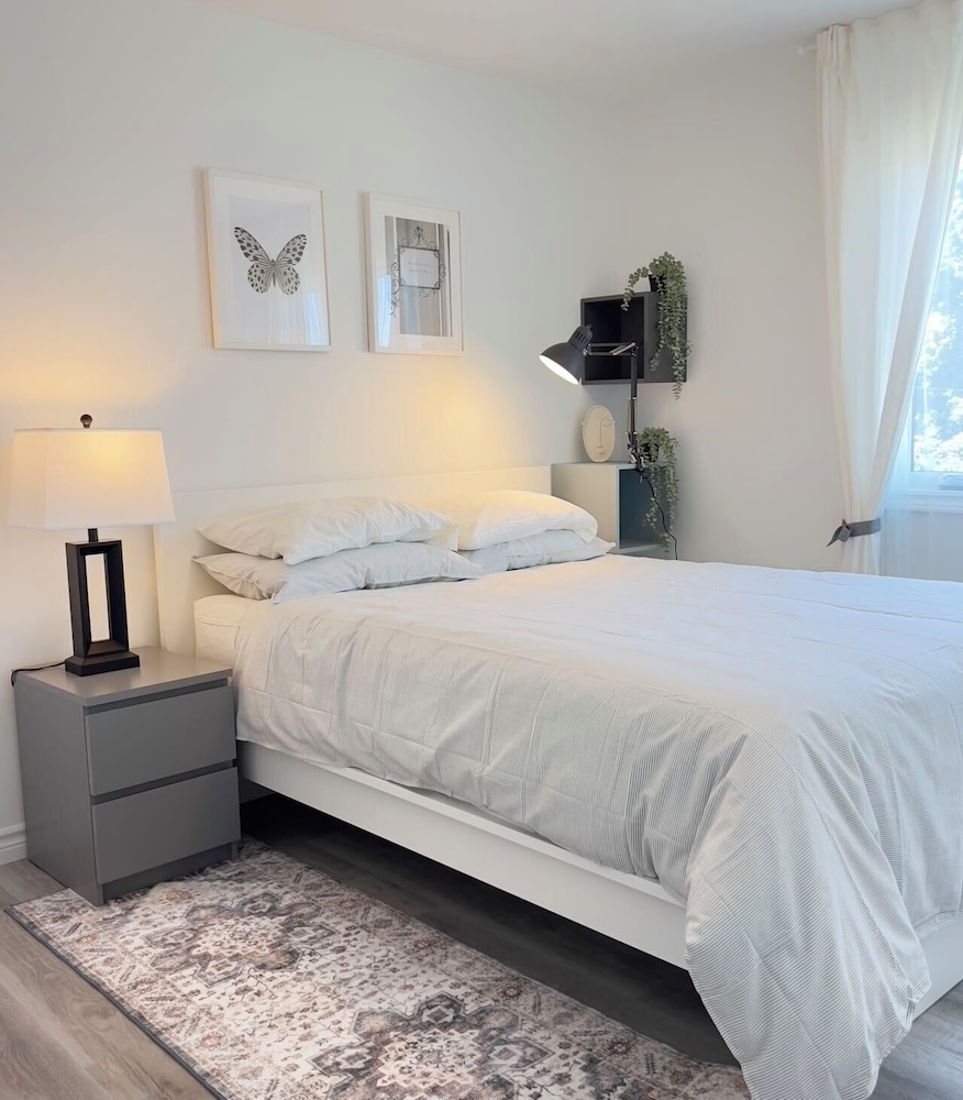Bentley Commons Fallsview Towns