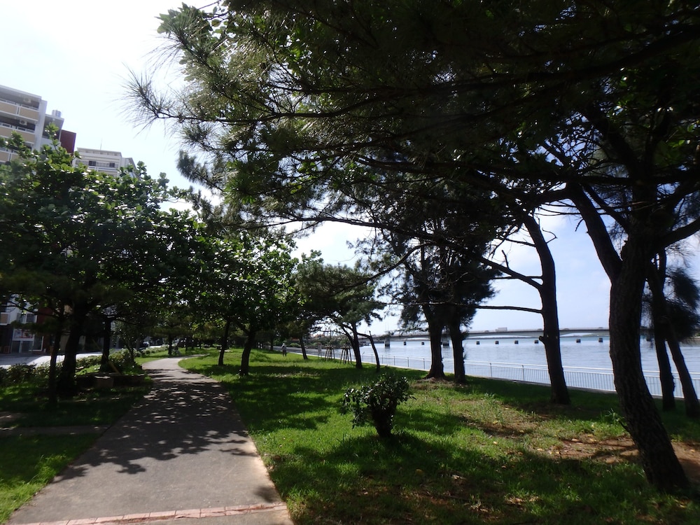 buransiera naha akebono puremisuto 1403 view 4