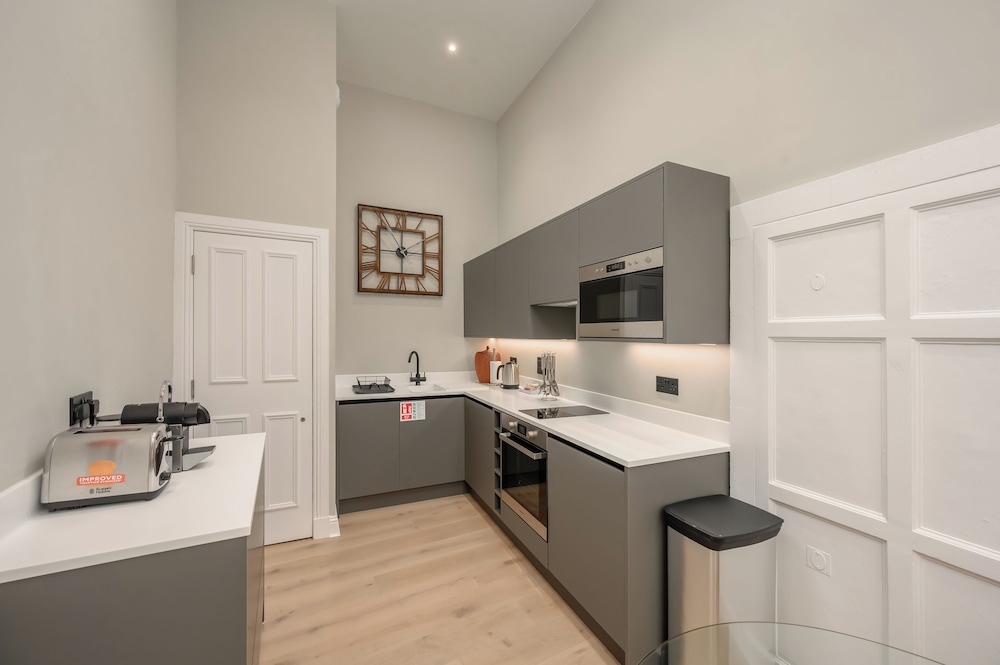 Destiny Scotland George IV Apartments