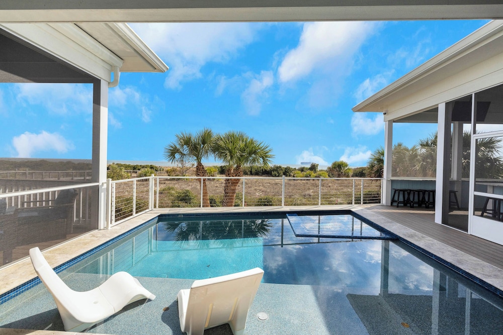 Suite Beach Tybee by Tybee Vacation Rentals