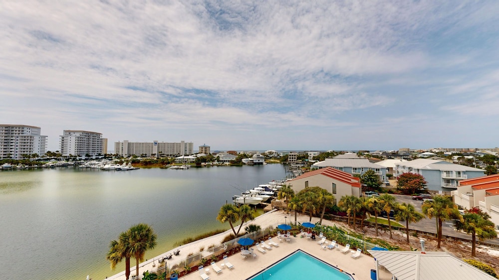Dolphin Point 604c 2 Bedroom Condo