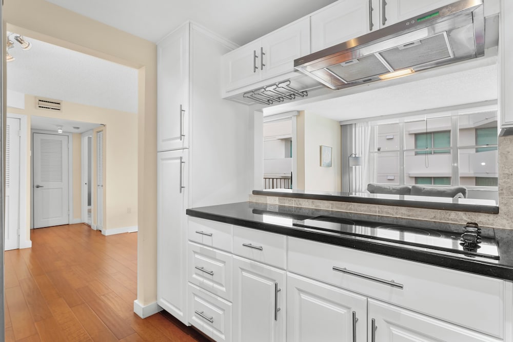 Bay Harbor Sunset Apt 5B