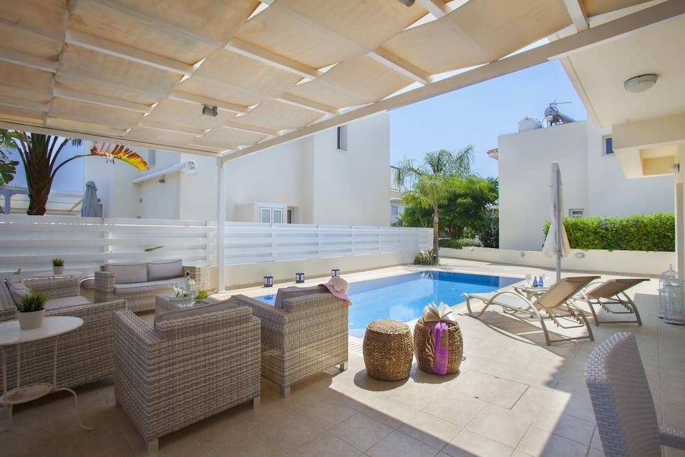Villa Posidonas 3 in Protaras