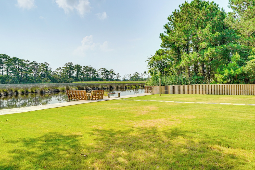 Private Beach Access & Hot Tub: Kitty Hawk Haven