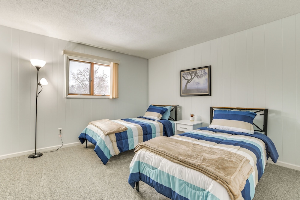 3 Mi to Dtwn Alpena: Family Home w/ Yard!