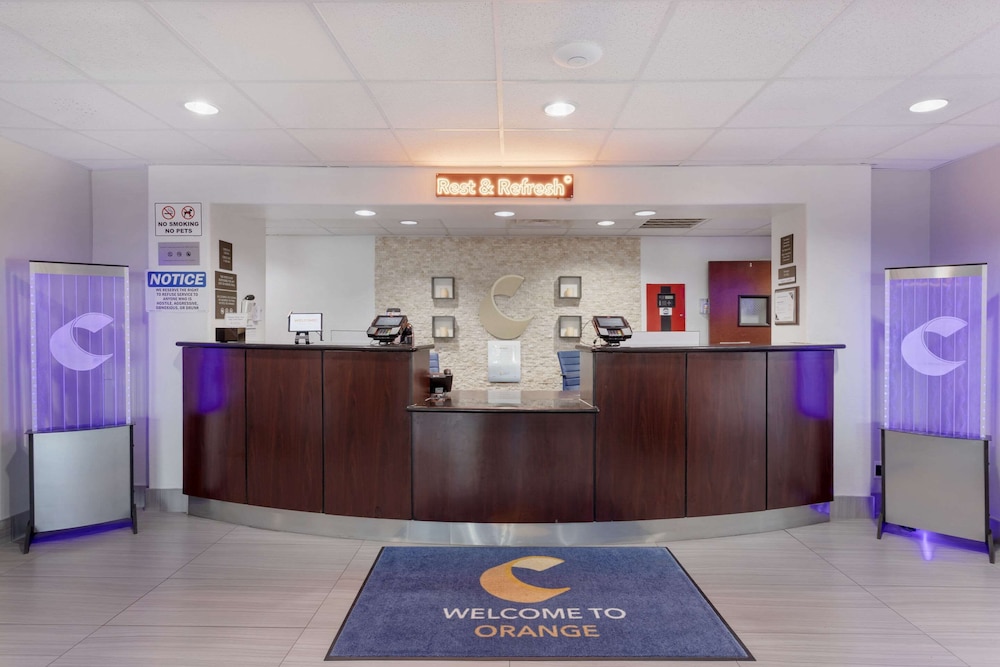 Comfort Inn Orange I-10 view 5
