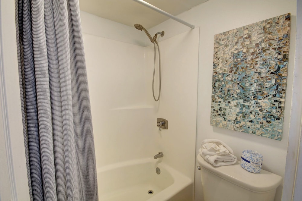 138 El Matador 2 Bedroom Condo