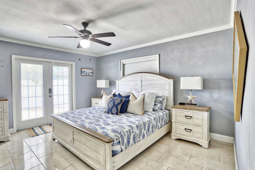 Villa At Bahia Shores-4br