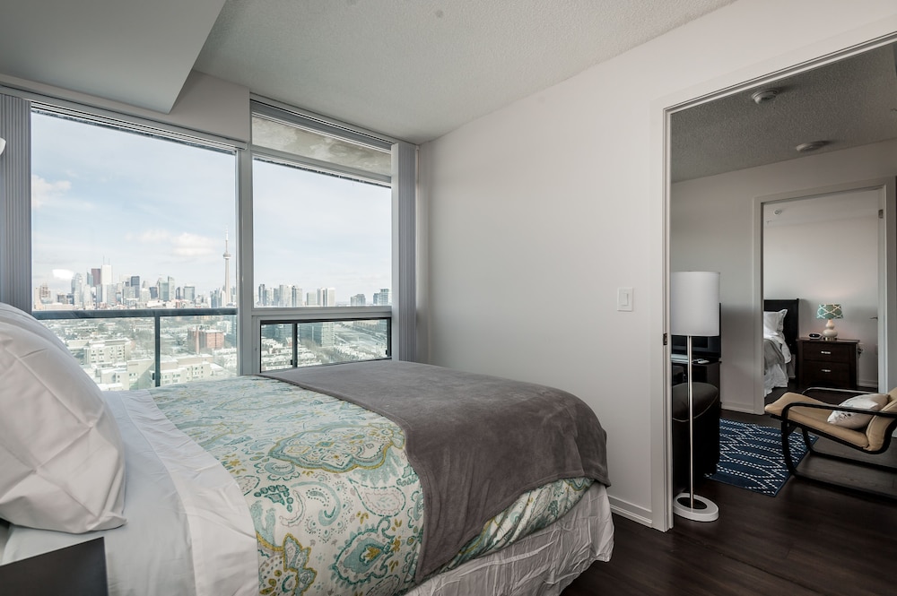 Life Suites Soho 2 Bed - 2 Bath CN Tower View-3