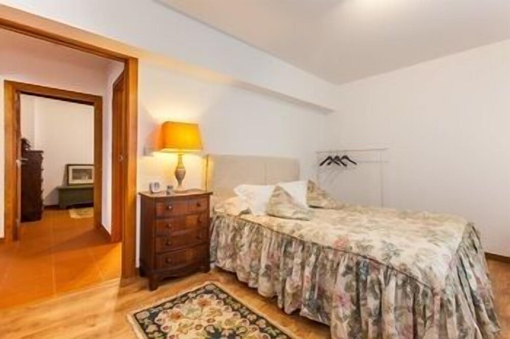 Conde de Ferreira Palace — 14
