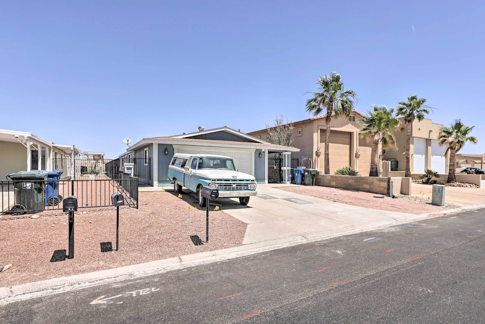 Riverfront Bullhead City Home w/ Private Dock view 2