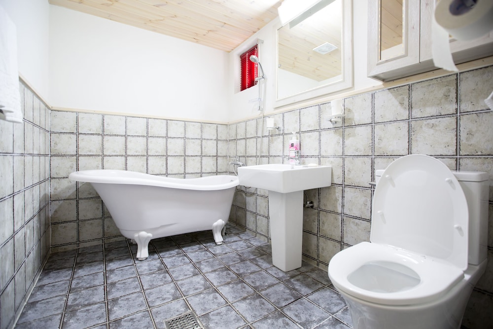 Lime Orange Vill Pension