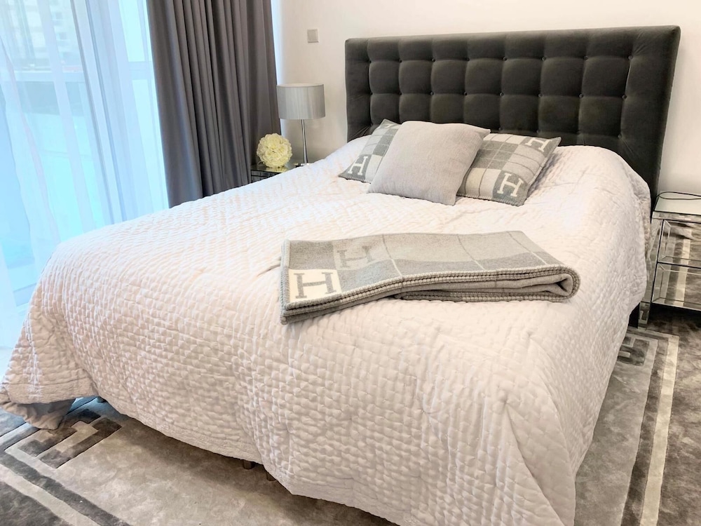 Phaedrus Living: Dubai Marina Arcade Residence 703