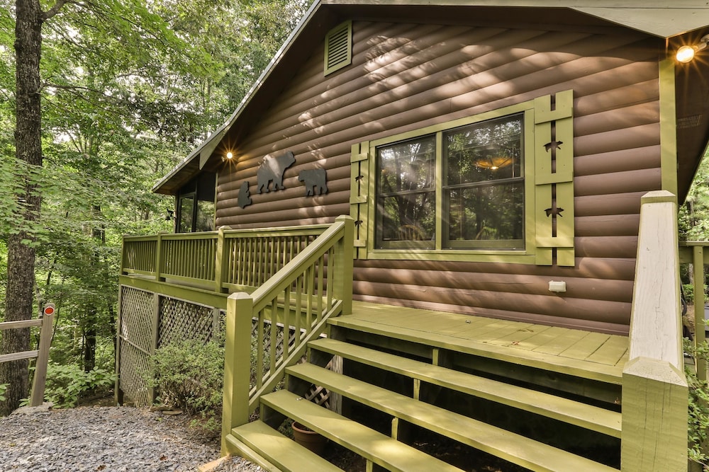 Cherry Beary Den Nevaeh Cabin Rentals