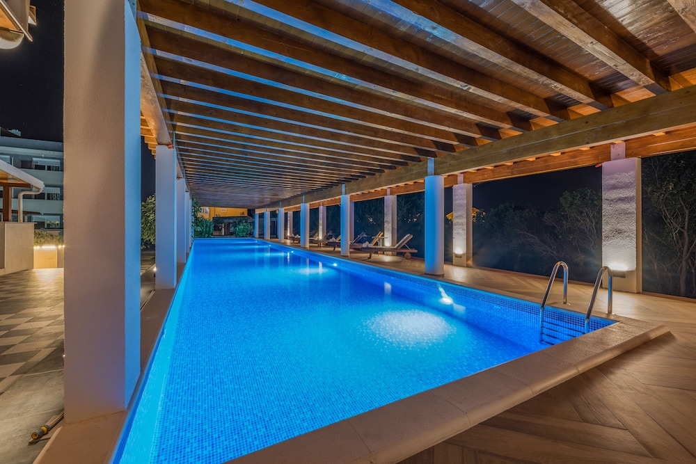 Aparthotel Plat