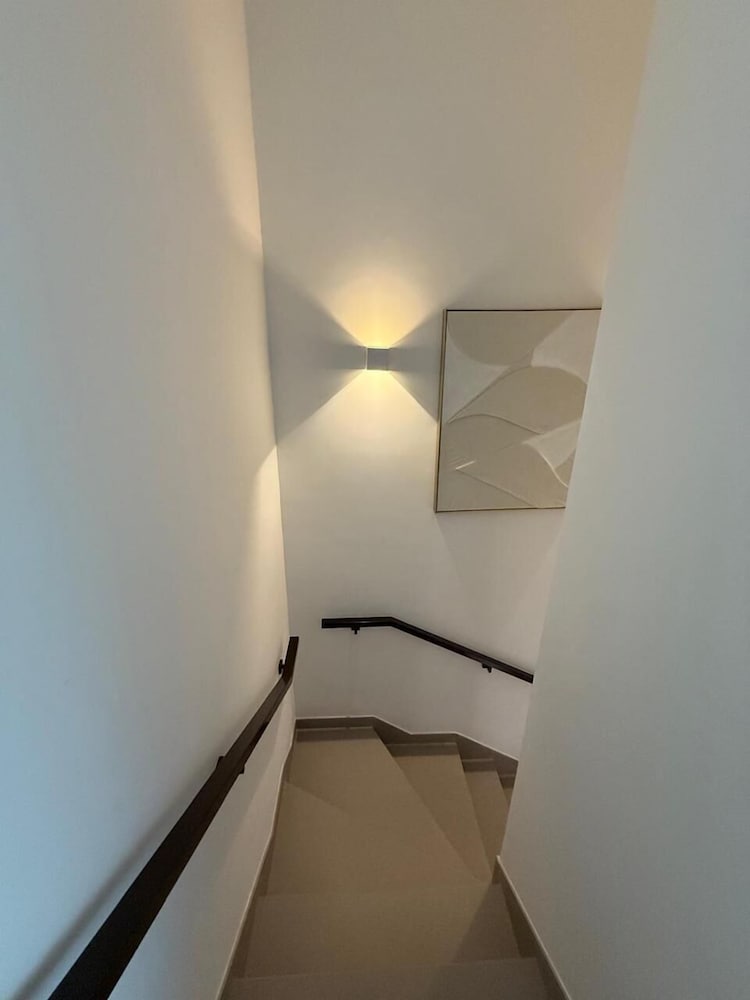 Elegant Stay in Ranches Villa