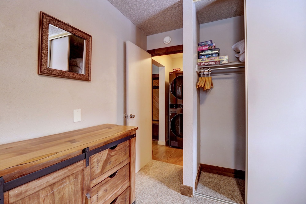 An202 Anaconda 2br 2ba 2 Bedroom Condo
